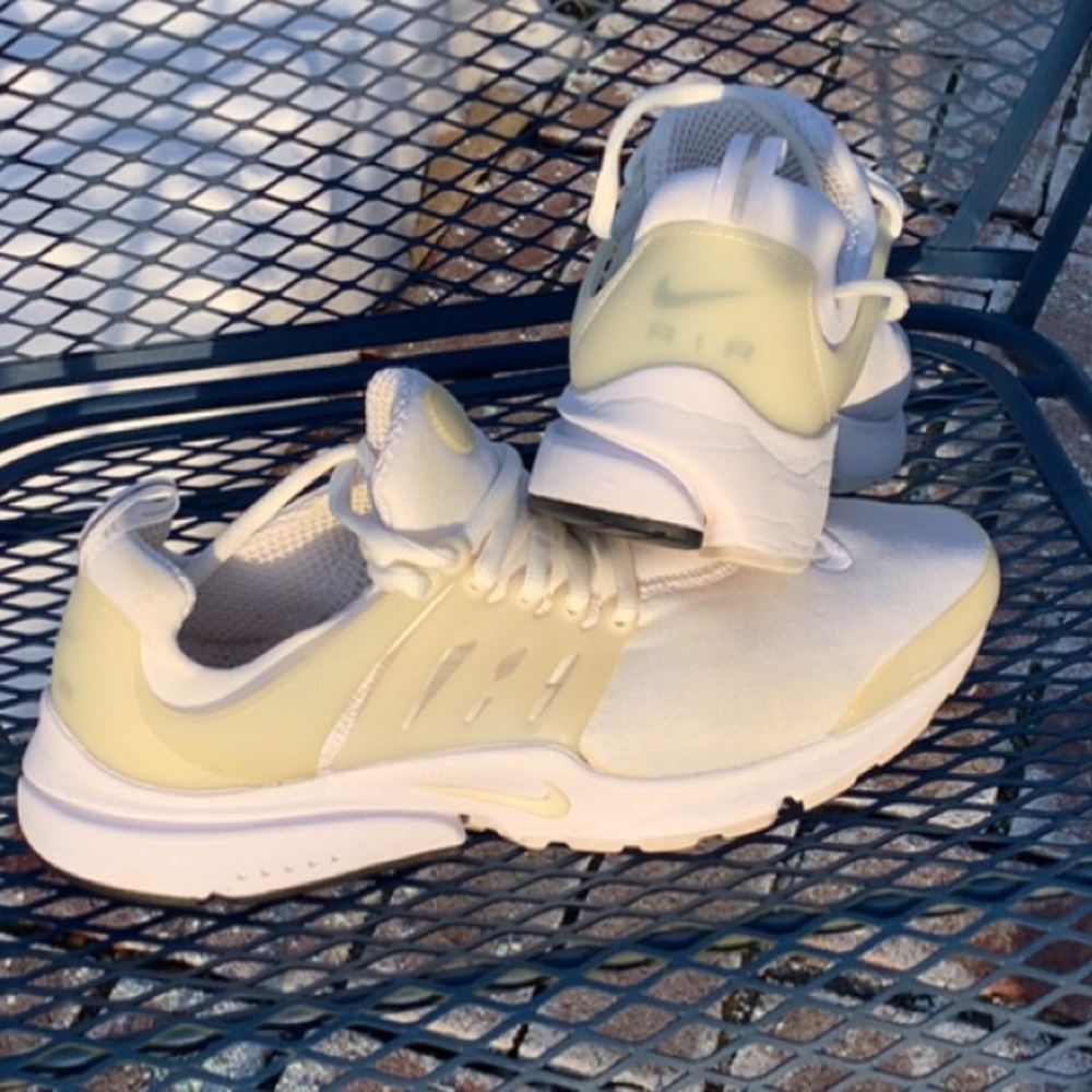 Nike Court Vision Low White Men’s Sneakers Classic Retro Style